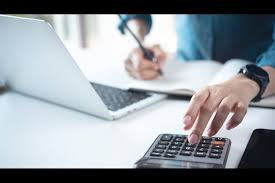 Grow Smart, Spend Less: The Best Low-Cost Online Tools for Aspiring Influencers